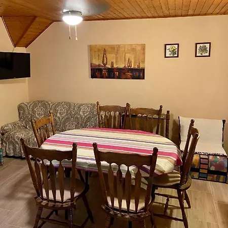 Prázdninový dům Lili Nyaralohaz *