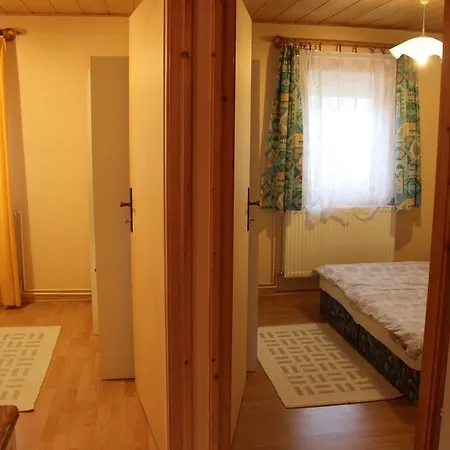 Prázdninový dům Lili Nyaralohaz Gyenesdiás